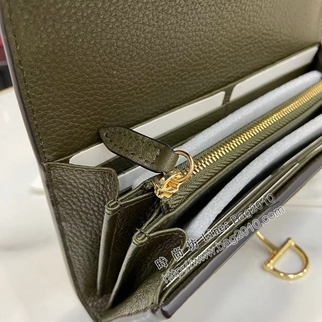 Gucci專櫃古馳最新款Softbit系列大號半馬銜扣翻蓋長錢包 jh2962型號：828147